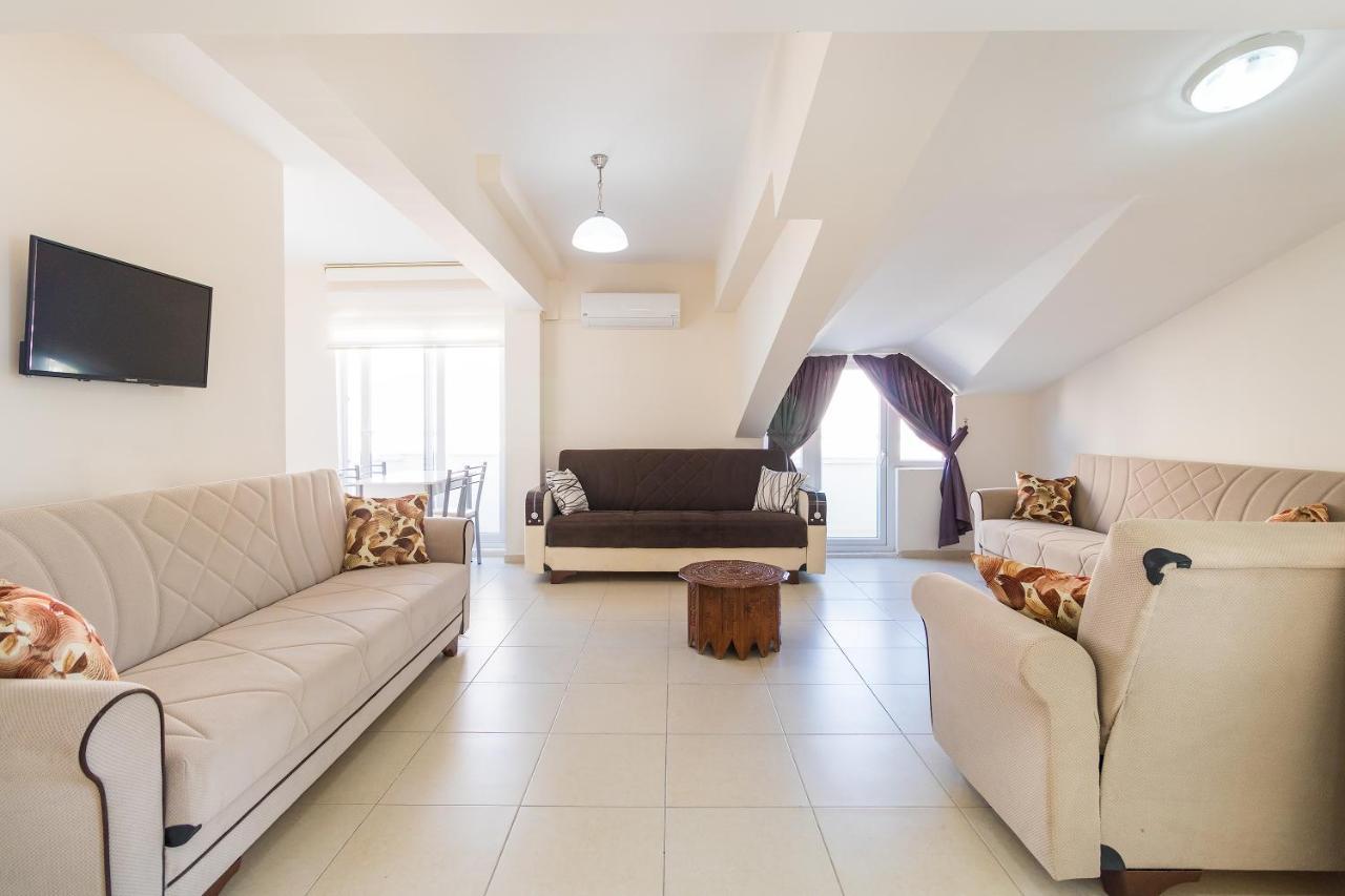 Apartments Near To City Center And Beach 말마리스 외부 사진